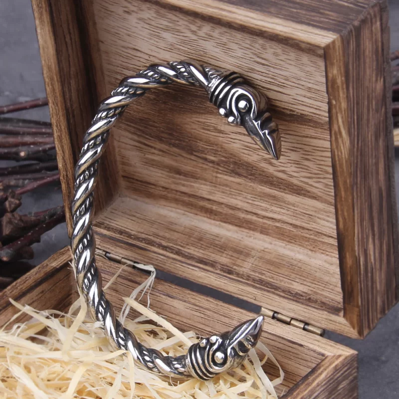 bracelet viking
